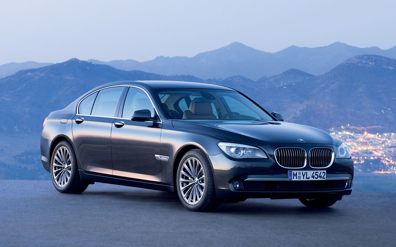 Bmw 7 series background #2