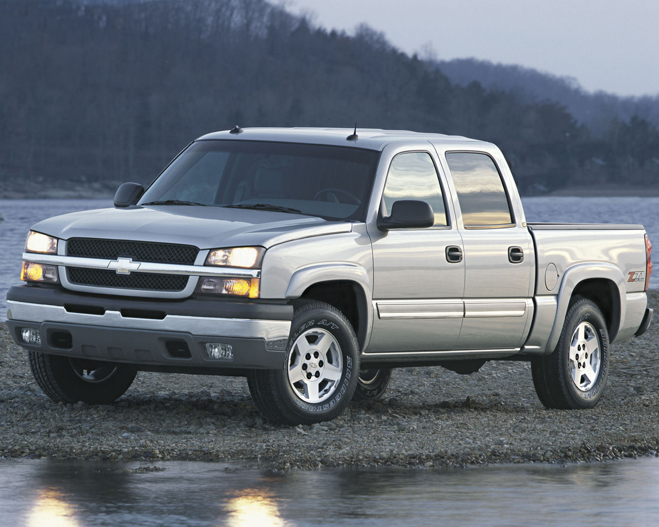 Chevrolet Silverado 1500 Extended, Crew Cab, Hybrid, Chevy - Free