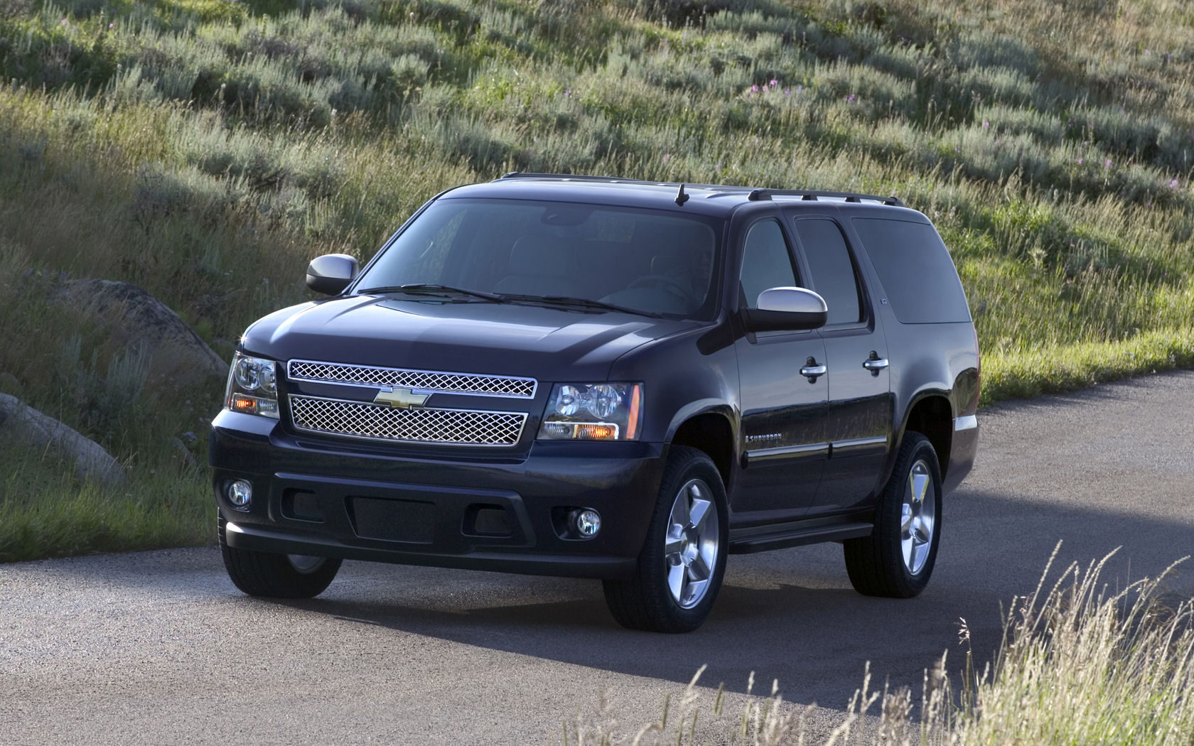 Chevrolet Suburban 1500, 2500, Chevy - Free Widescreen Wallpaper