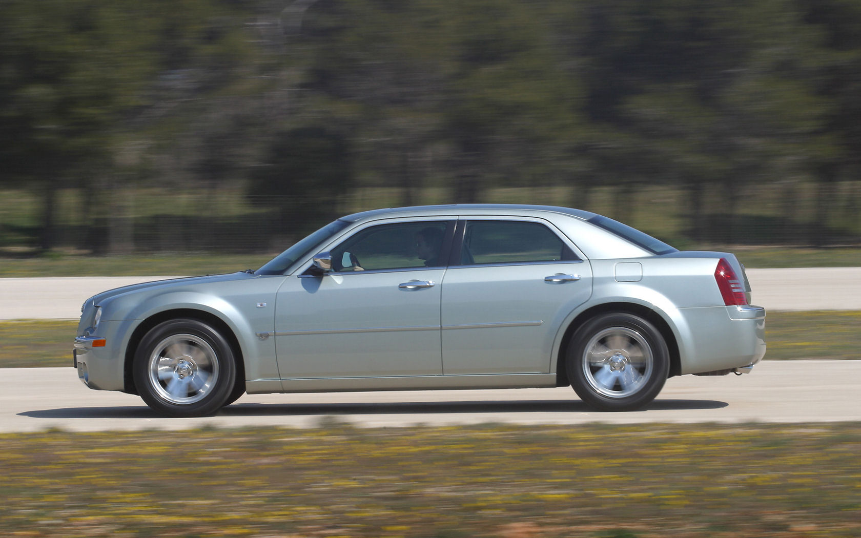 Chrysler 300 Touring, Limited, 300C, SRT8 - Free Widescreen Wallpaper