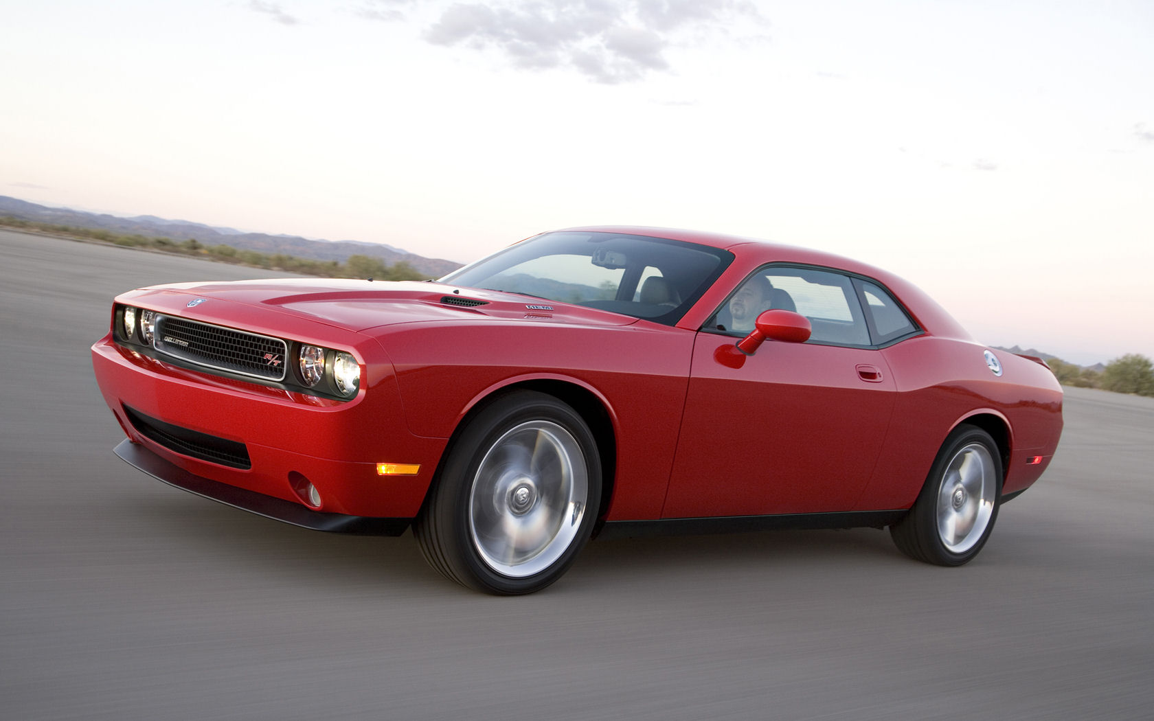 Dodge Challenger SE, R/T, SRT8 V8 Hemi - Free Widescreen Wallpaper