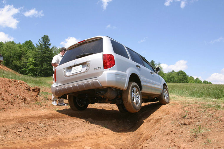 2005 Honda pilot off-roading #7