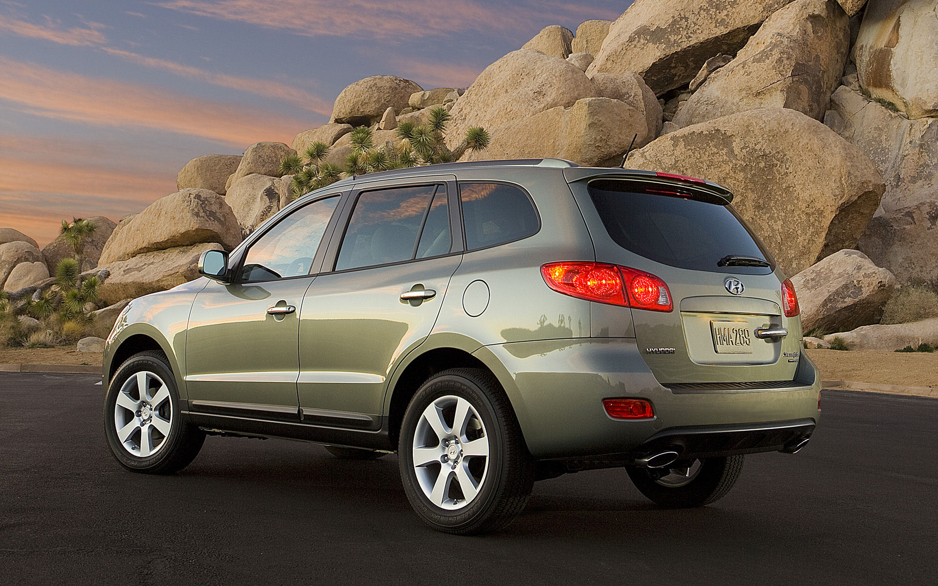 Hyundai Santa Fe GLS, SE, Limited - Free Widescreen Wallpaper / Desktop