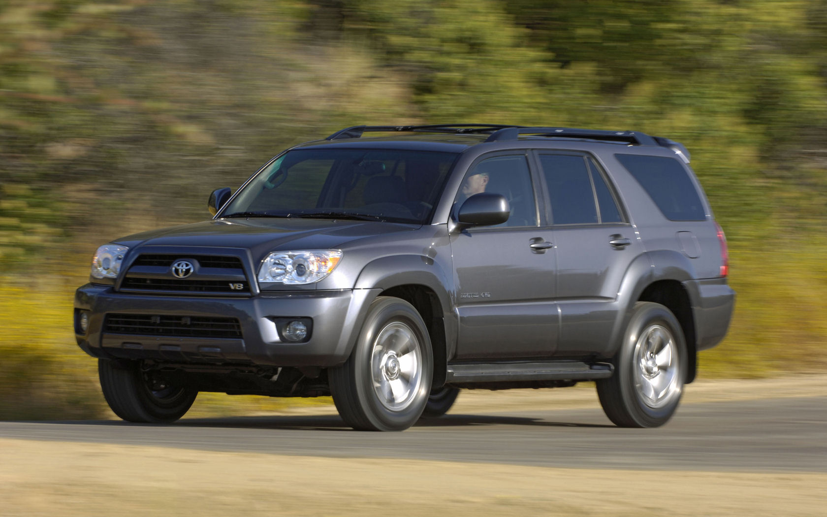 Toyota 4Runner SR5, Sport, Limited, V8 AWD - Free Widescreen Wallpaper