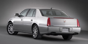 2009 Cadillac DTS Pictures