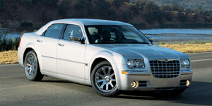 2010 Chrysler 300 Reviews / Specs / Pictures