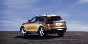 2011 Infiniti FX Reviews / Specs / Pictures