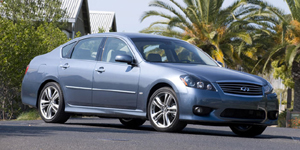 2009 Infiniti M Pictures