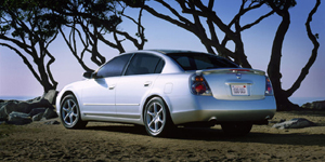 2004 Nissan Altima Pictures