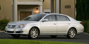 2008 Toyota Avalon Pictures