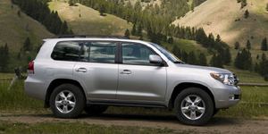 2009 Toyota Land Cruiser Reviews / Specs / Pictures