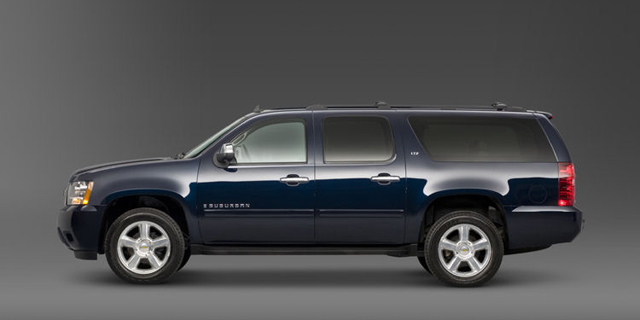 2011 Chevrolet Suburban Pictures