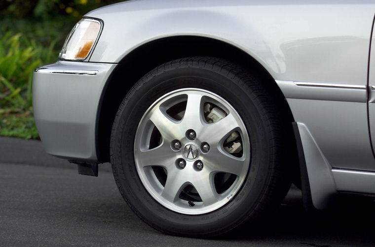 2002 Acura RL Rim Picture