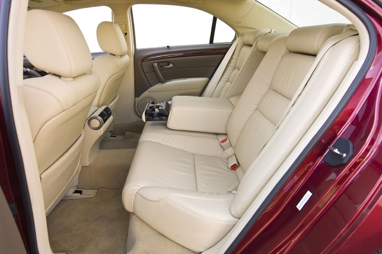 2010 Acura RL Rear Seats Picture