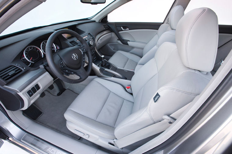 2010 Acura TSX Front Seats Picture