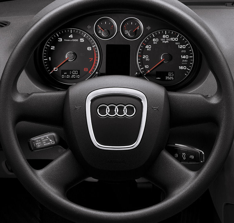 2011 Audi A3 Sportback 2.0 TDI Cockpit Picture