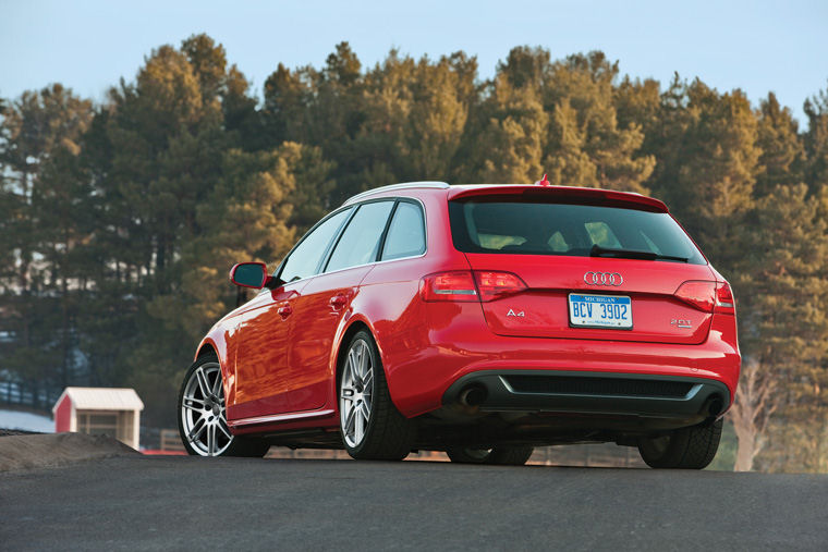 2010 Audi A4 Avant 2.0T Picture