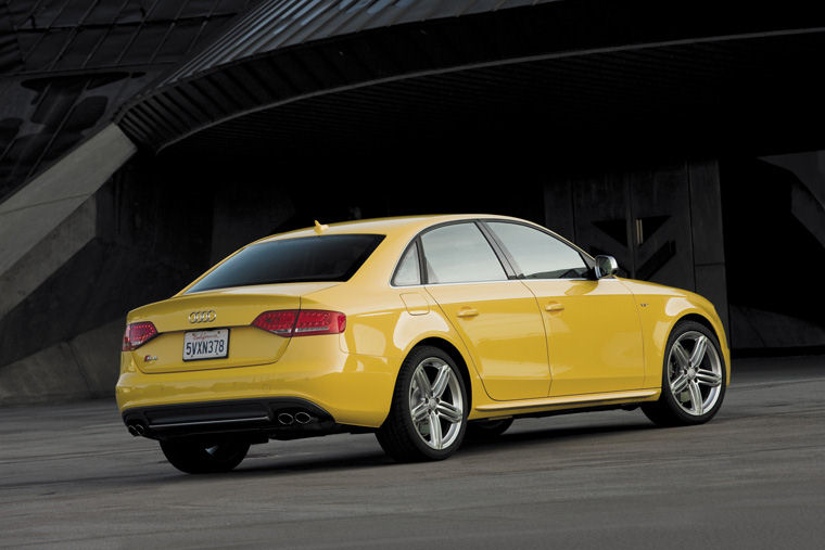 2010 Audi S4 Sedan Picture