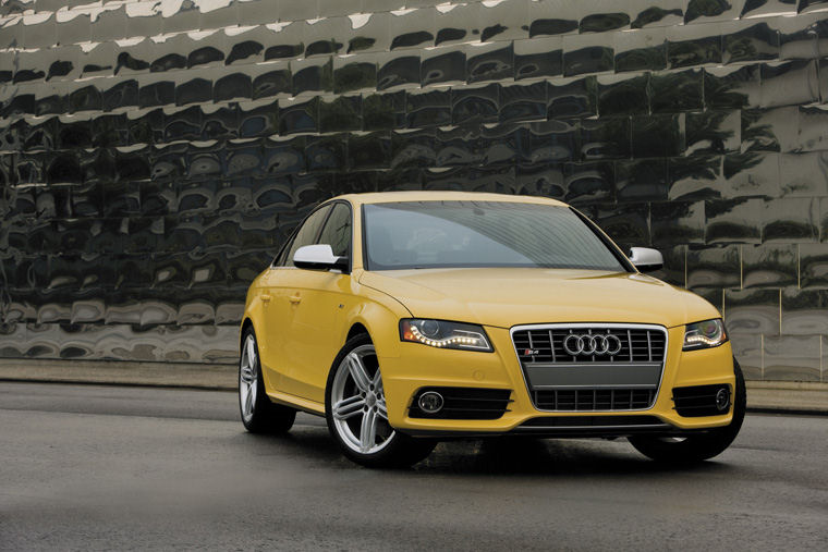 2010 Audi S4 Sedan Picture