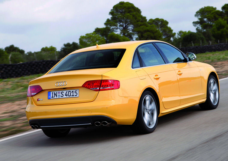 2010 Audi S4 Sedan Picture