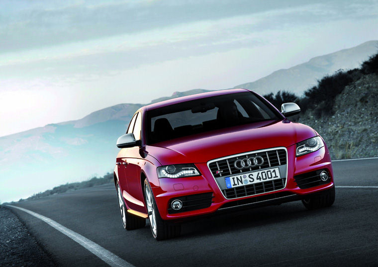 2010 Audi S4 Sedan Picture