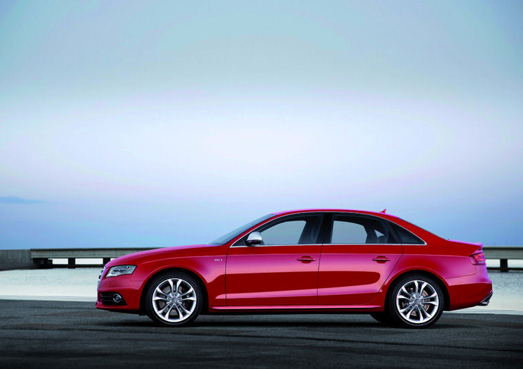 2010 Audi S4 Sedan Picture