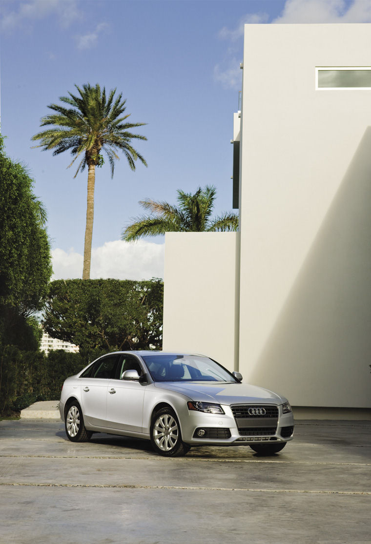 2010 Audi A4 Sedan 2.0T Picture