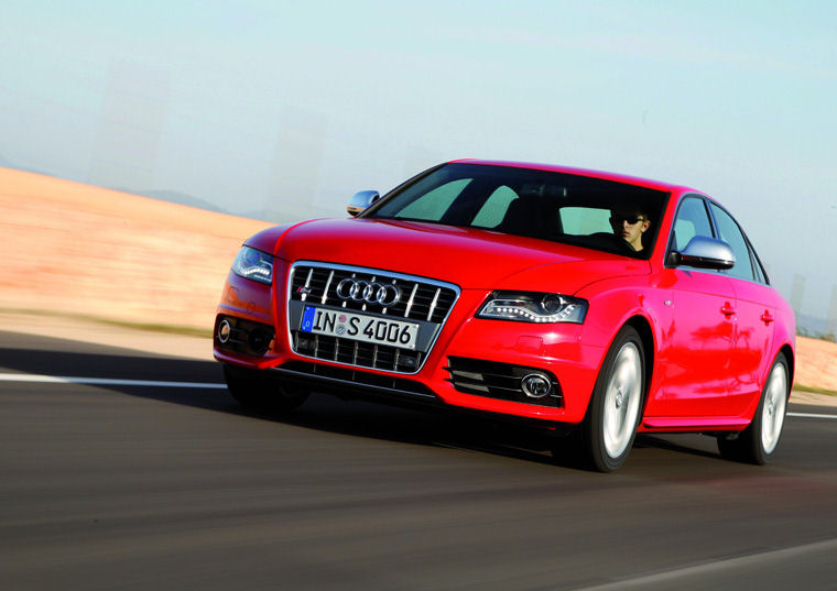 2010 Audi S4 Sedan Picture