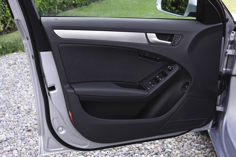 2011 Audi A4 Sedan 2.0T Door Panel Picture