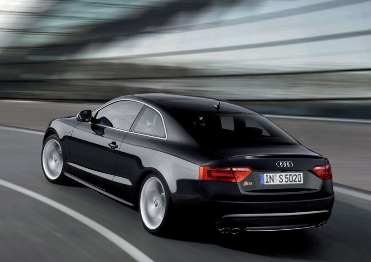 2010 Audi S5 Coupe Picture