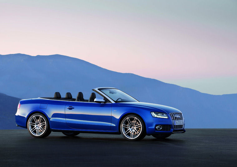 2010 Audi S5 Convertible Picture