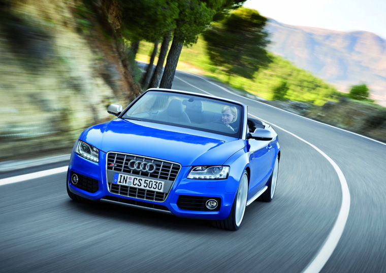 2010 Audi S5 Convertible Picture