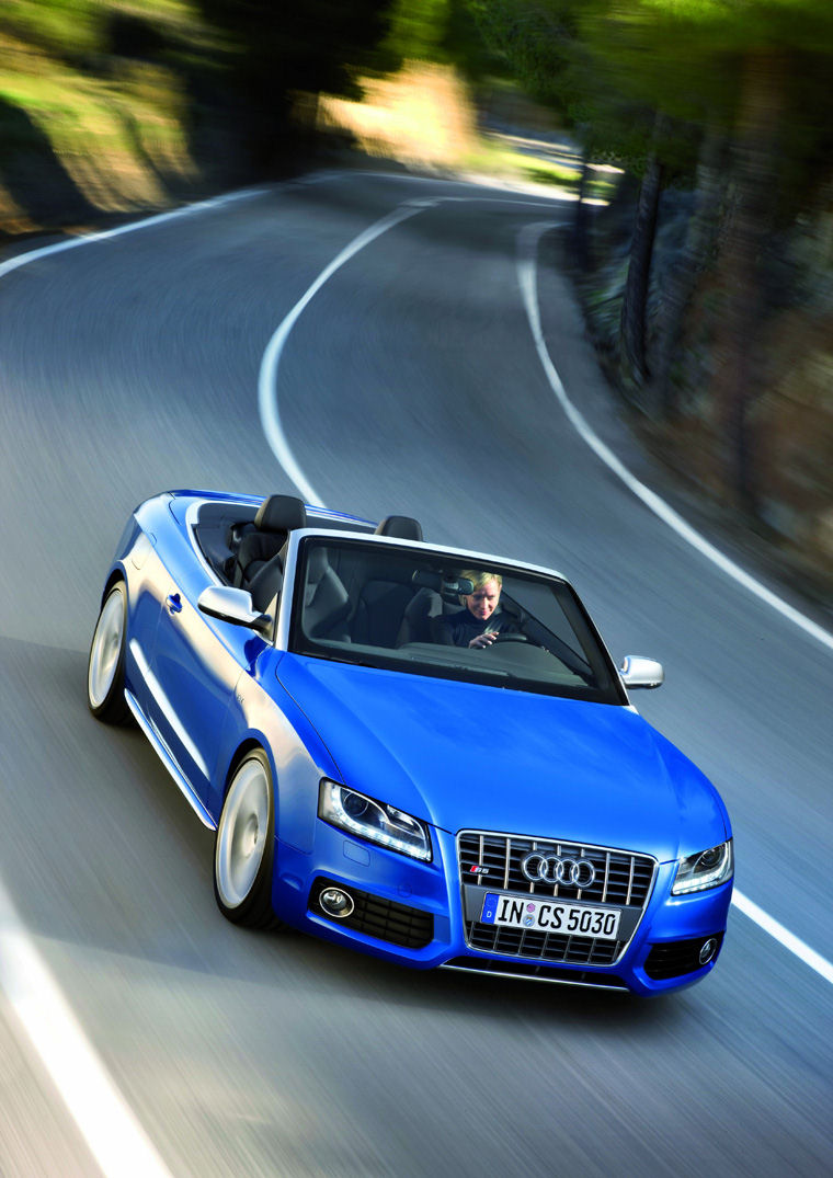 2011 Audi S5 Convertible Picture