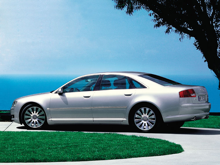 2004 Audi A8 Picture