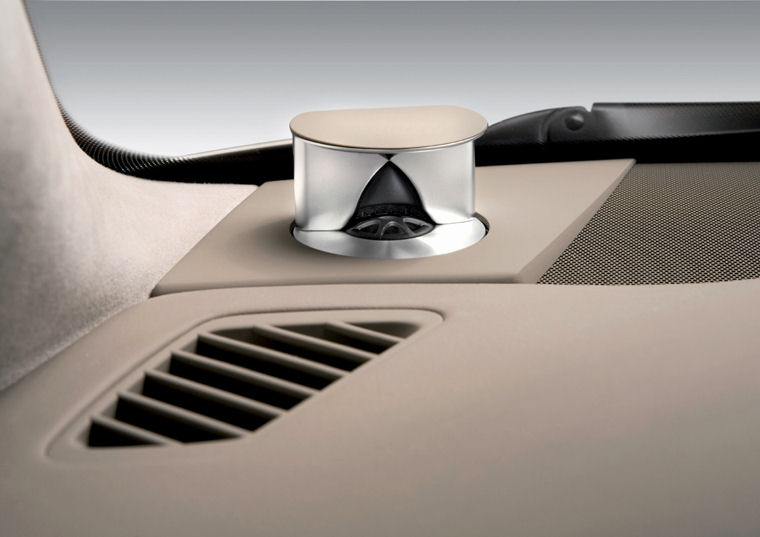 2008 Audi A8 4.2 Speaker Picture