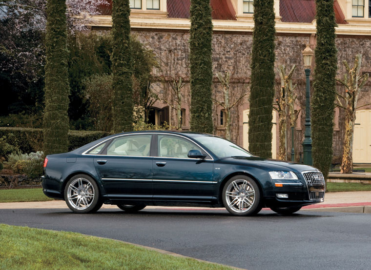 2008 Audi A8L W12 Picture