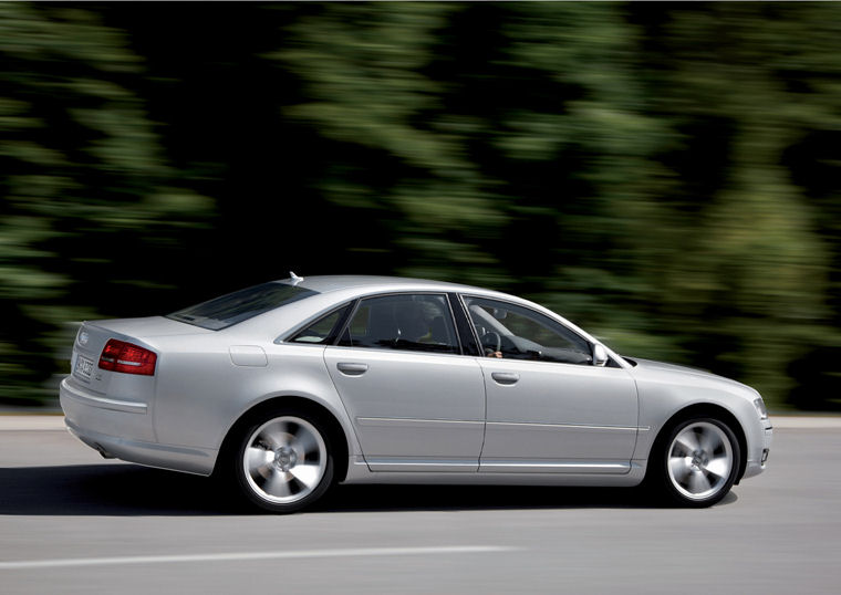 2009 Audi A8 4.2 Picture