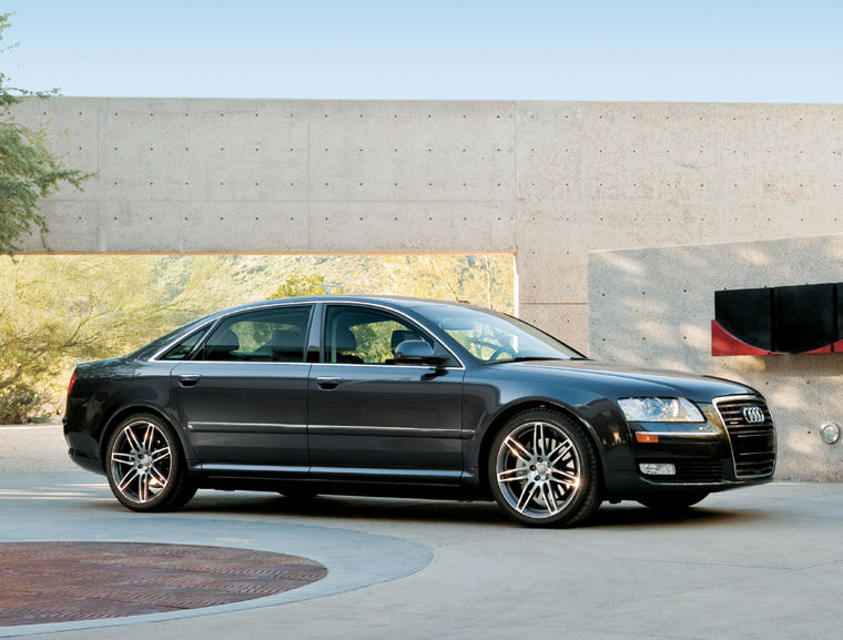 2010 Audi A8L 4.2 Picture