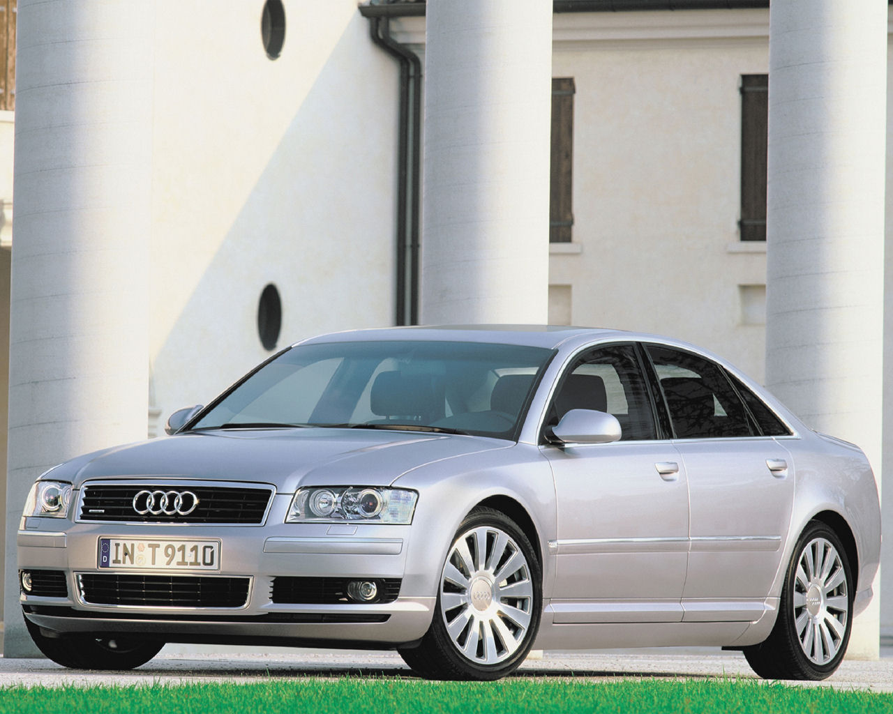 Audi A8 Desktop Wallpaper