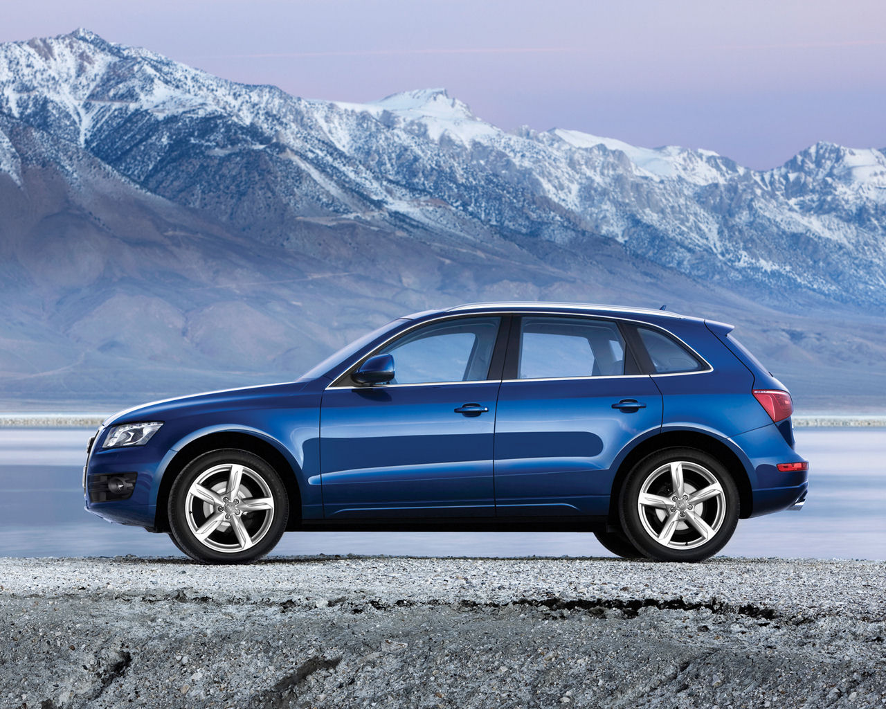 Audi Q5 Desktop Wallpaper