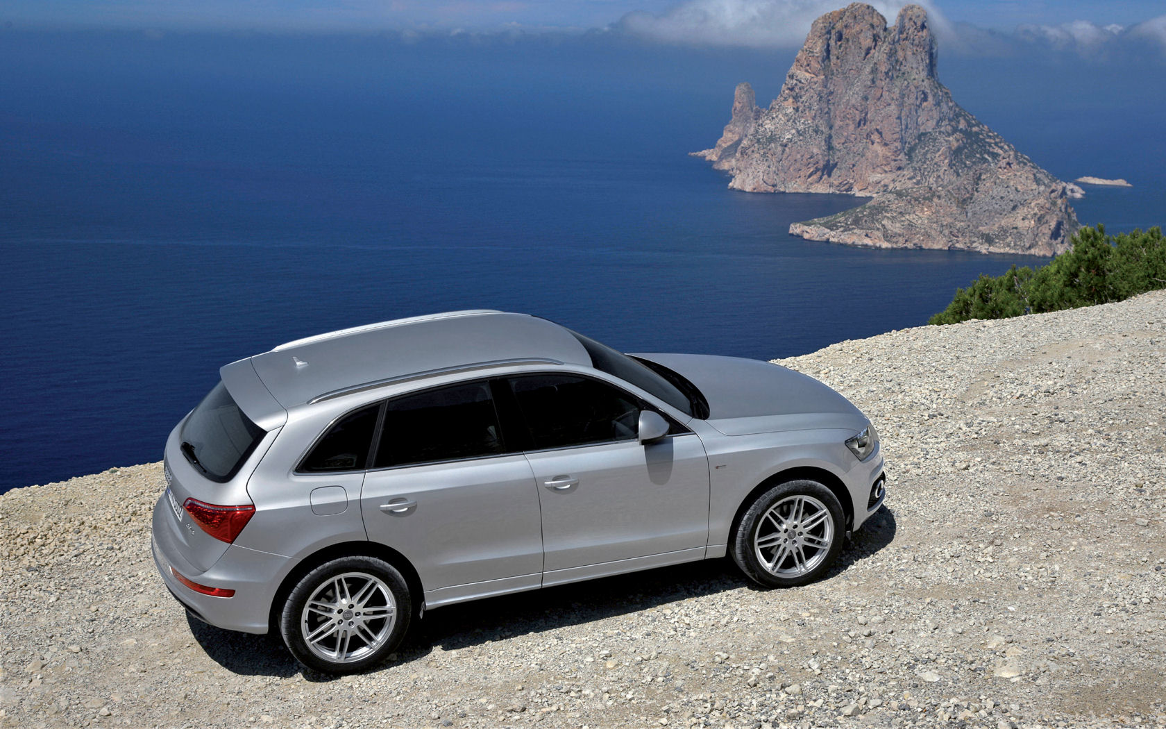 Audi Q5 Desktop Wallpaper