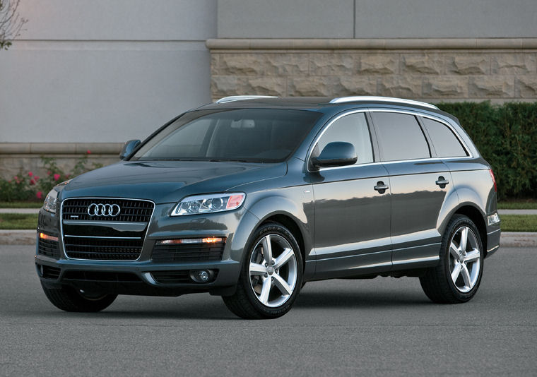 2009 Audi Q7 4.2 Picture