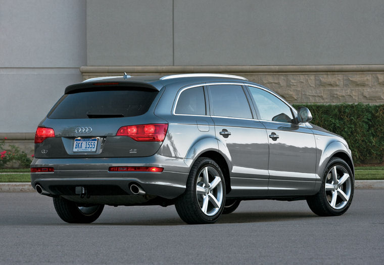 2009 Audi Q7 4.2 Picture