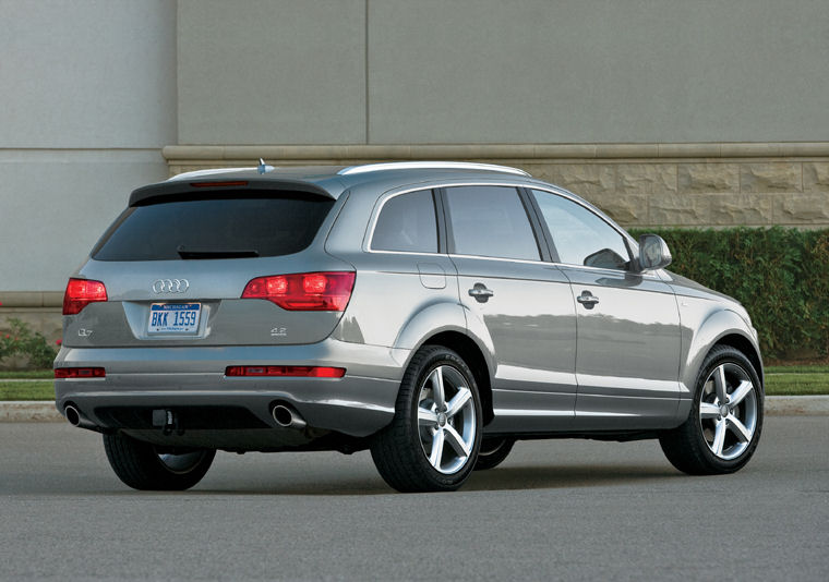 2009 Audi Q7 4.2 Picture