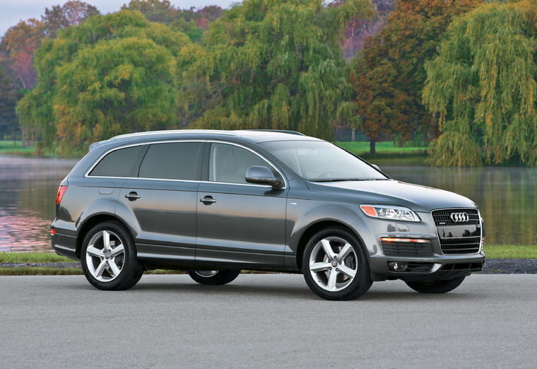 2009 Audi Q7 4.2 Picture