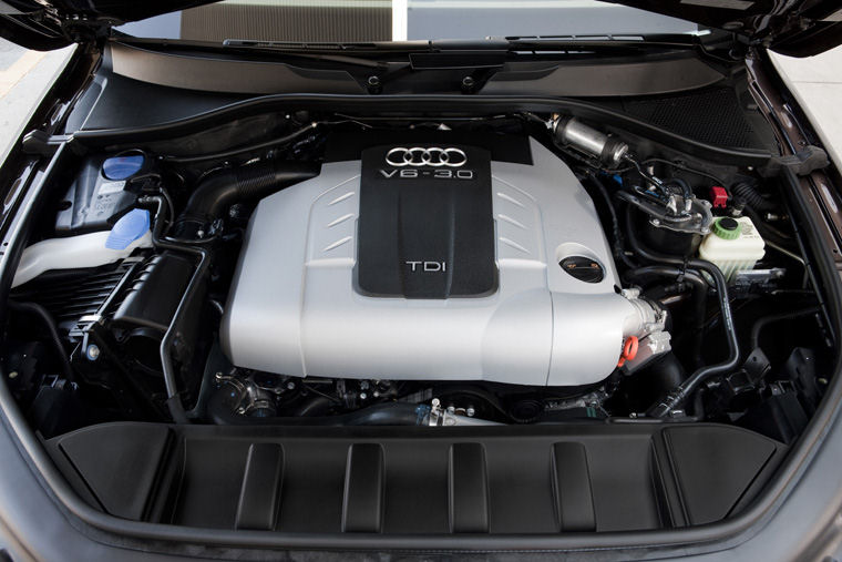 2011 Audi Q7 3.0L TDI turbocharged V6 Engine Picture