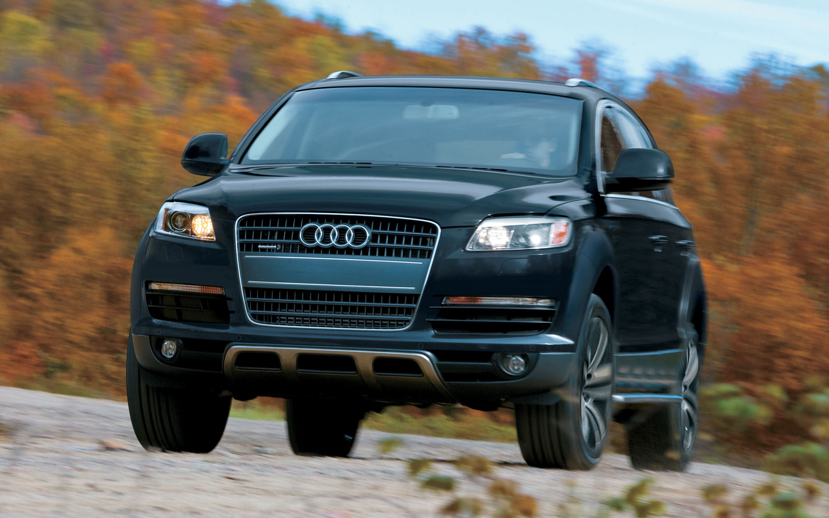 Audi Q7 Desktop Wallpaper