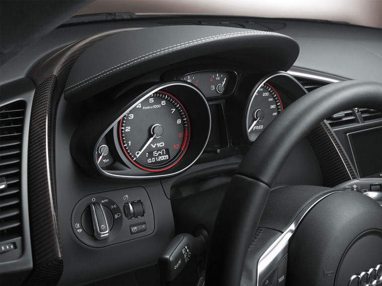 2010 Audi R8 5.2 V10 Coupe Gauges Picture