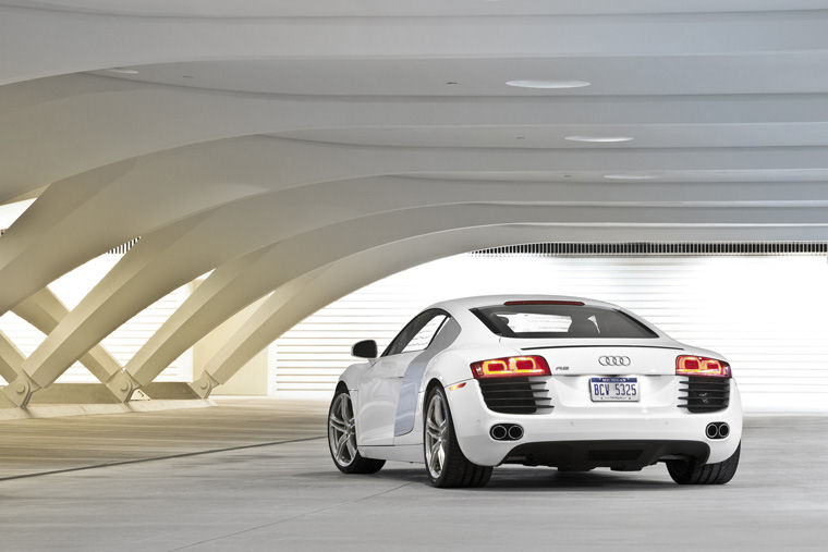 2010 Audi R8 4.2 V8 Coupe Picture