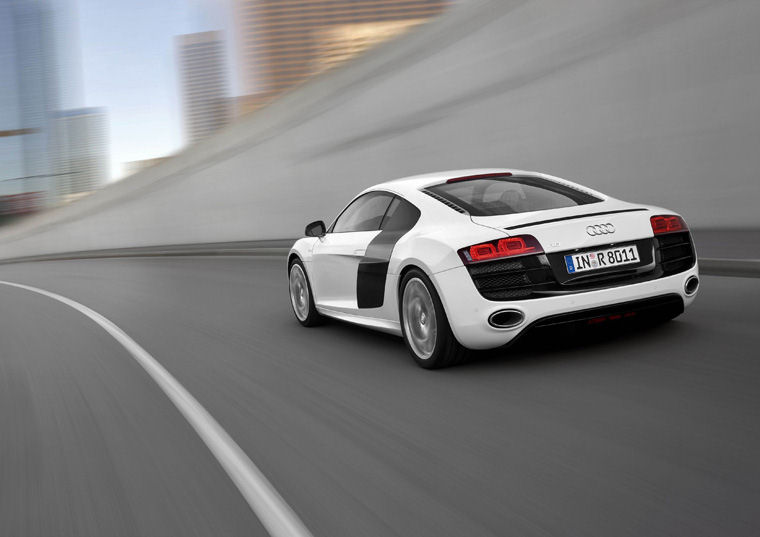 2010 Audi R8 5.2 V10 Coupe Picture